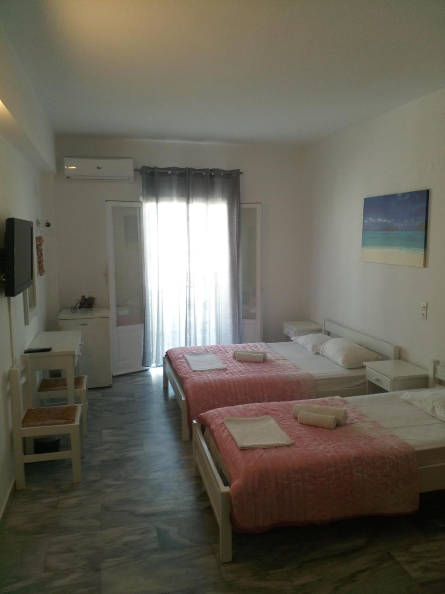 Frangiscos Hostel Párosz Kültér fotó